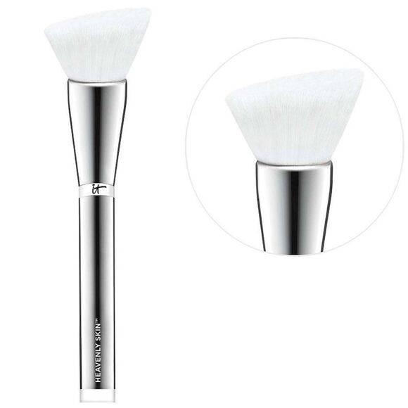IT Cosmetics Heavenly Skin Skin-Smoothing Complexion Brush #704 - Picture 1 of 4